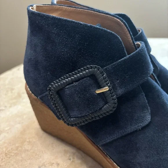 Jack Rogers size 6 Navy blue Suede Wedge Ankle Boots - Picture 5 of 8